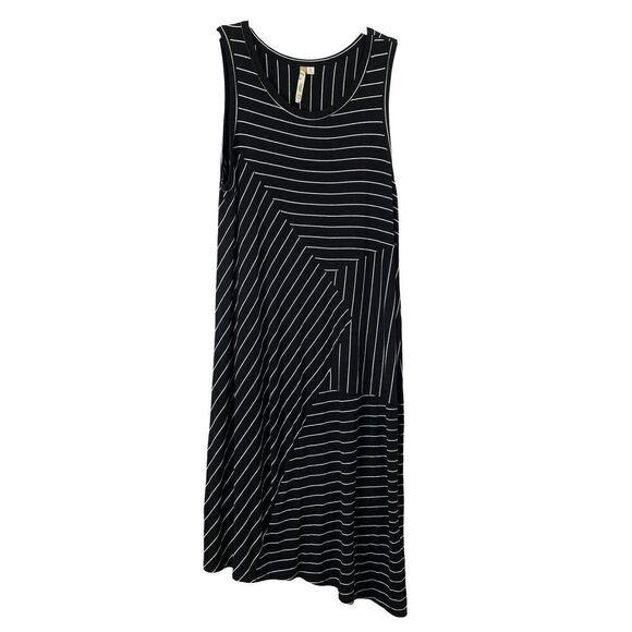 COMFY USA striped geometric asymmetric hem midi dress Sz M black white - Picture 1 of 6